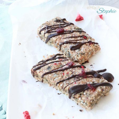 Eiweißriegel Proteinriegel einfach selber backen mit einfachstephie